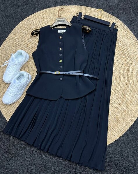 Ensemble jupe et gilet chic