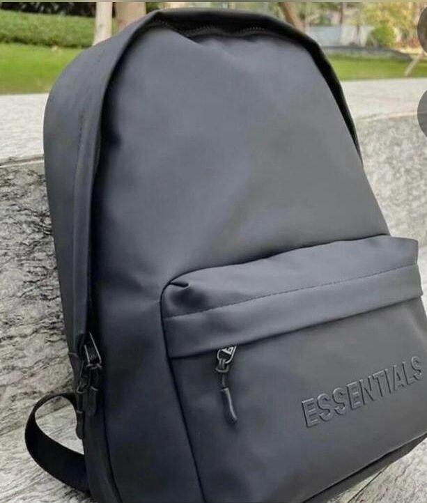 Sac à dos Essentials noir