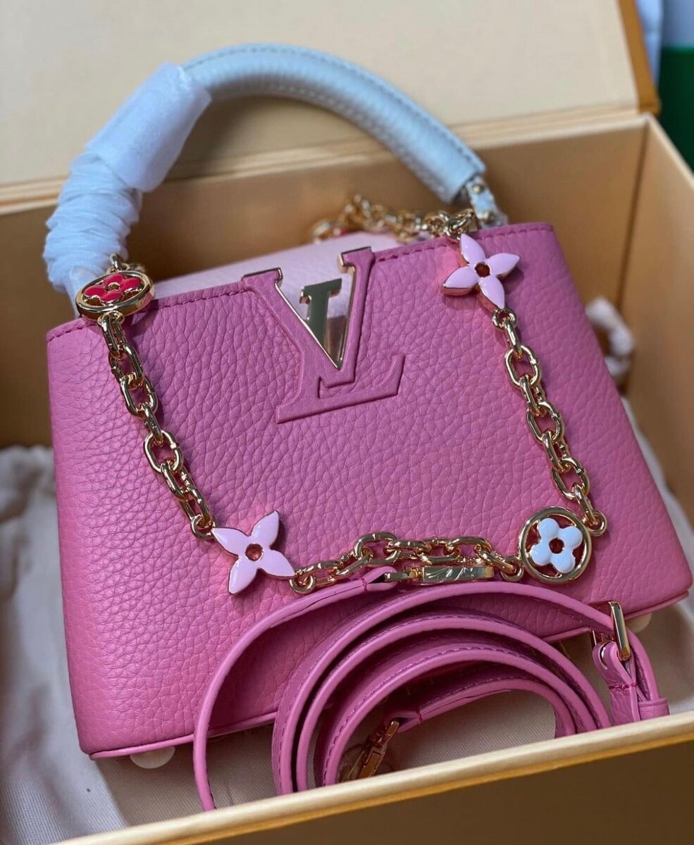 Sac à main élégant rose