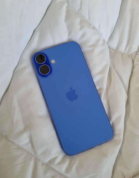 iPhone bleu dernier modèle