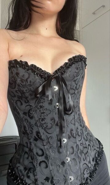 Corset bustier gothique noir