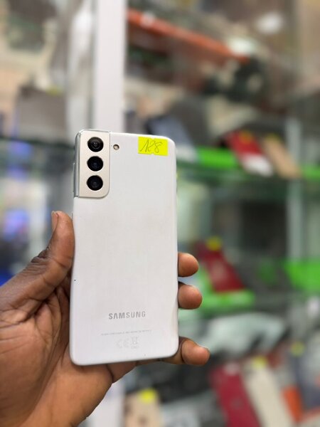 Galaxy s21 128/8 giga ram