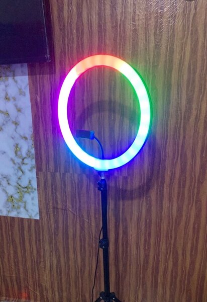 Anneau lumineux LED réglable