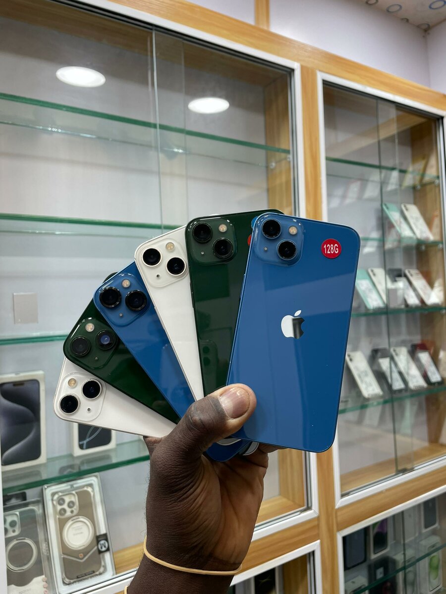 13 simple 128giga très propre