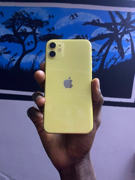 iPhone 11 Jaune