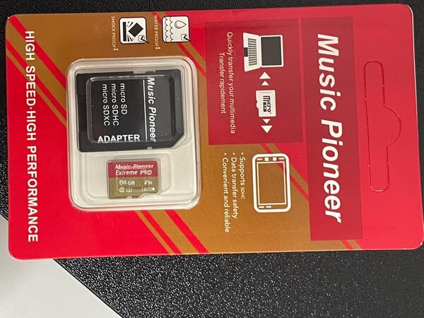 GoPro Accessoires - Etui + Carte Mémoire + Trépied