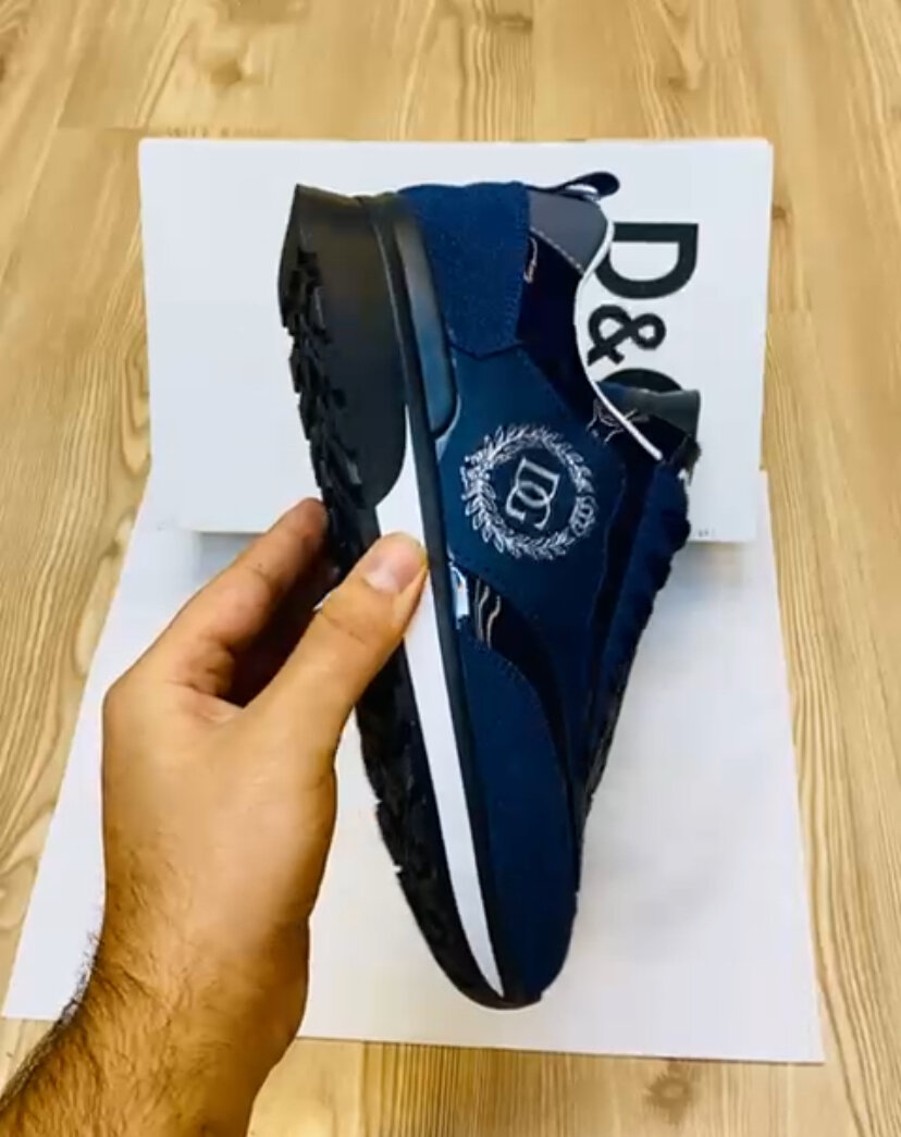 Baskets élégantes en cuir bleu