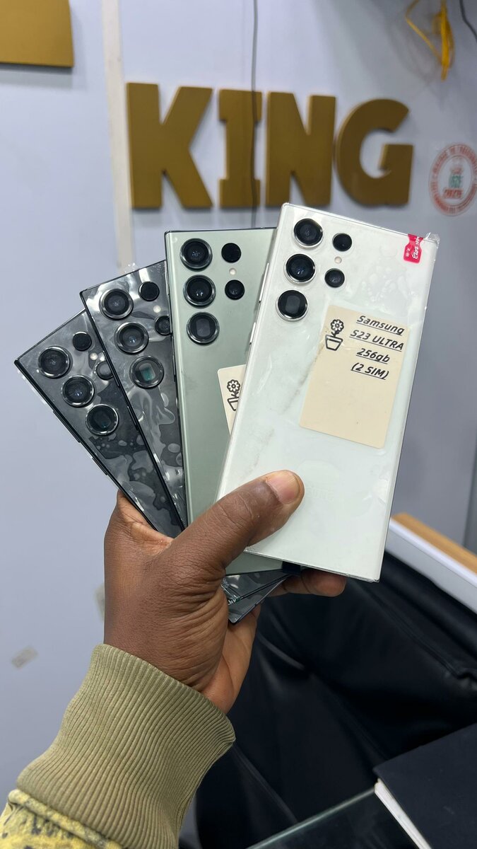 Samsung S23 Ultra casi neuf