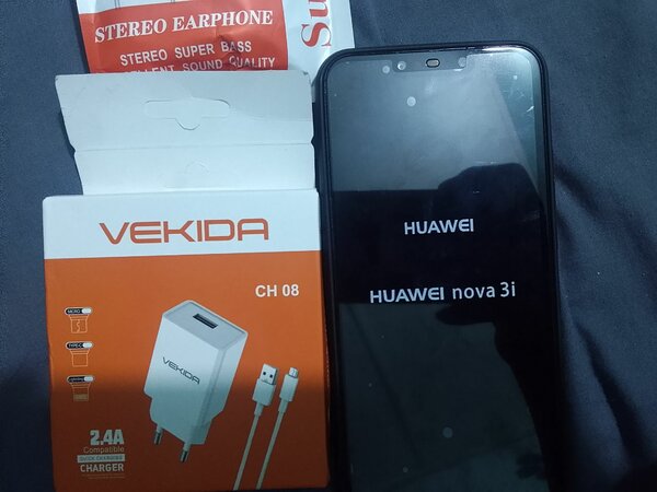 Téléphone Huawei Nova 3i