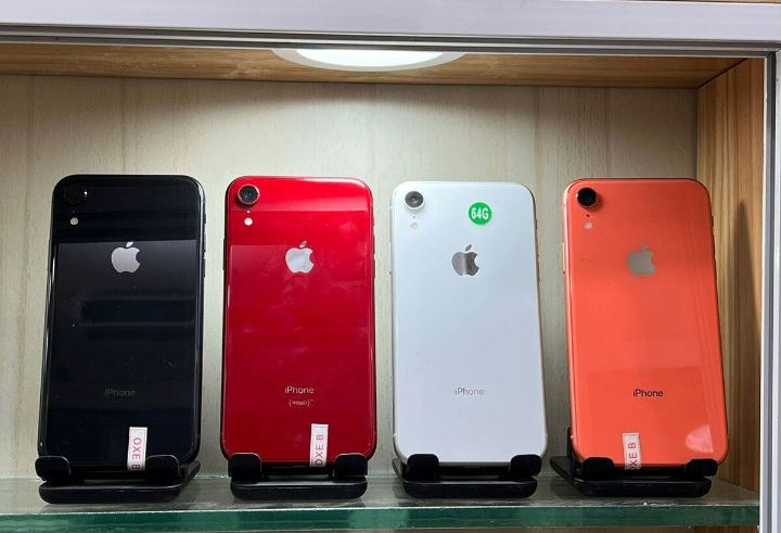 iPhone XR - différentes couleurs