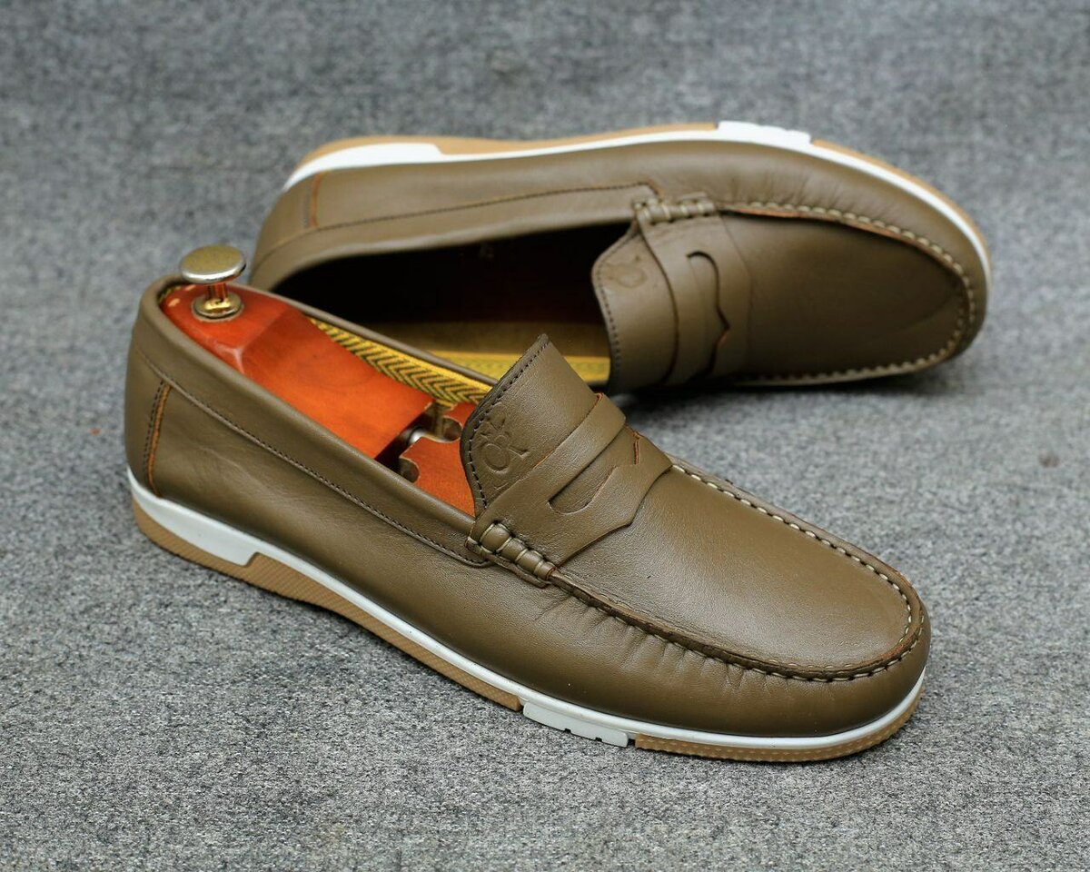 Mocassins élégants en cuir