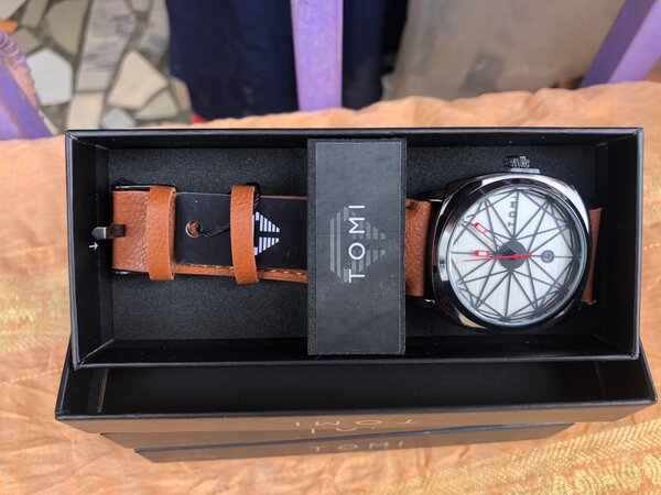 Montre Tomi en cuir