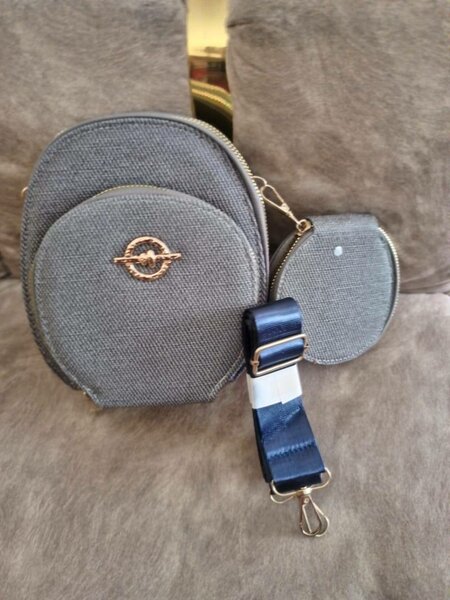 Sac banane gris avec pochette amovible