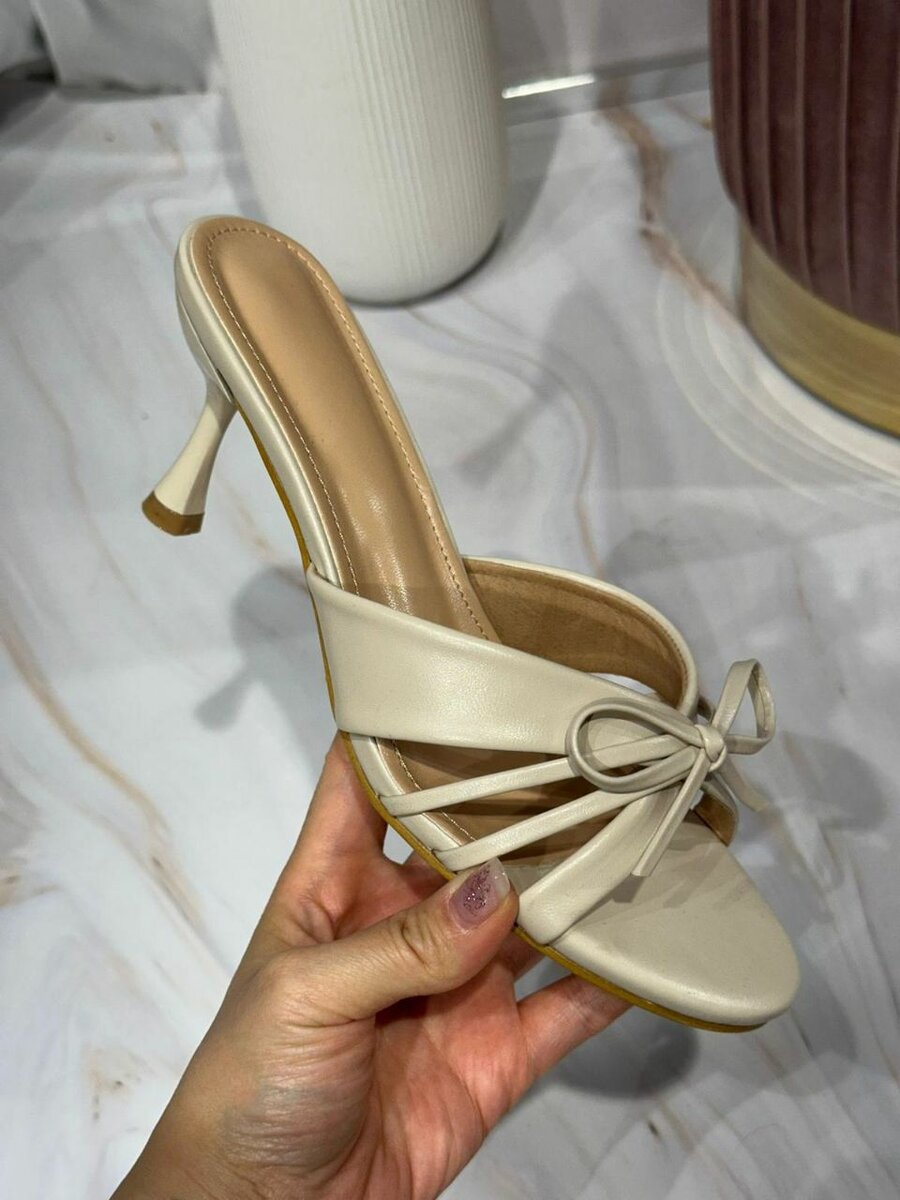 Élégantes mules à talons femme