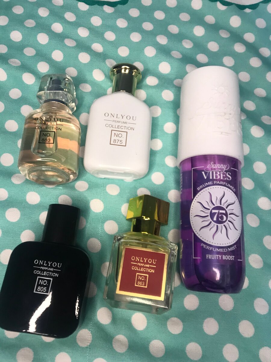 Collection de parfums élégante