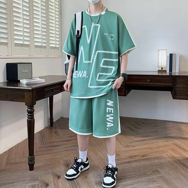 Ensemble de sport décontracté