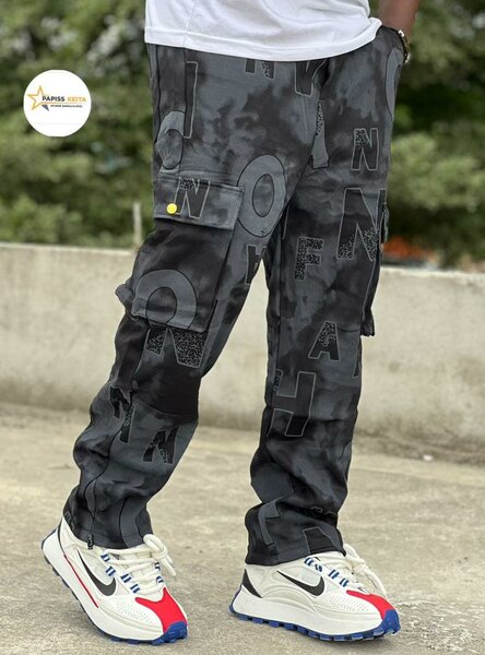 Pantalon Cargo Noir Imprimé