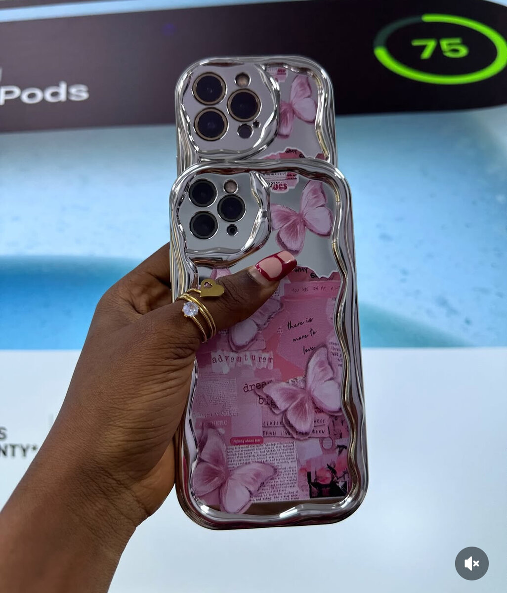 Coque iPhone Papillon Rétro