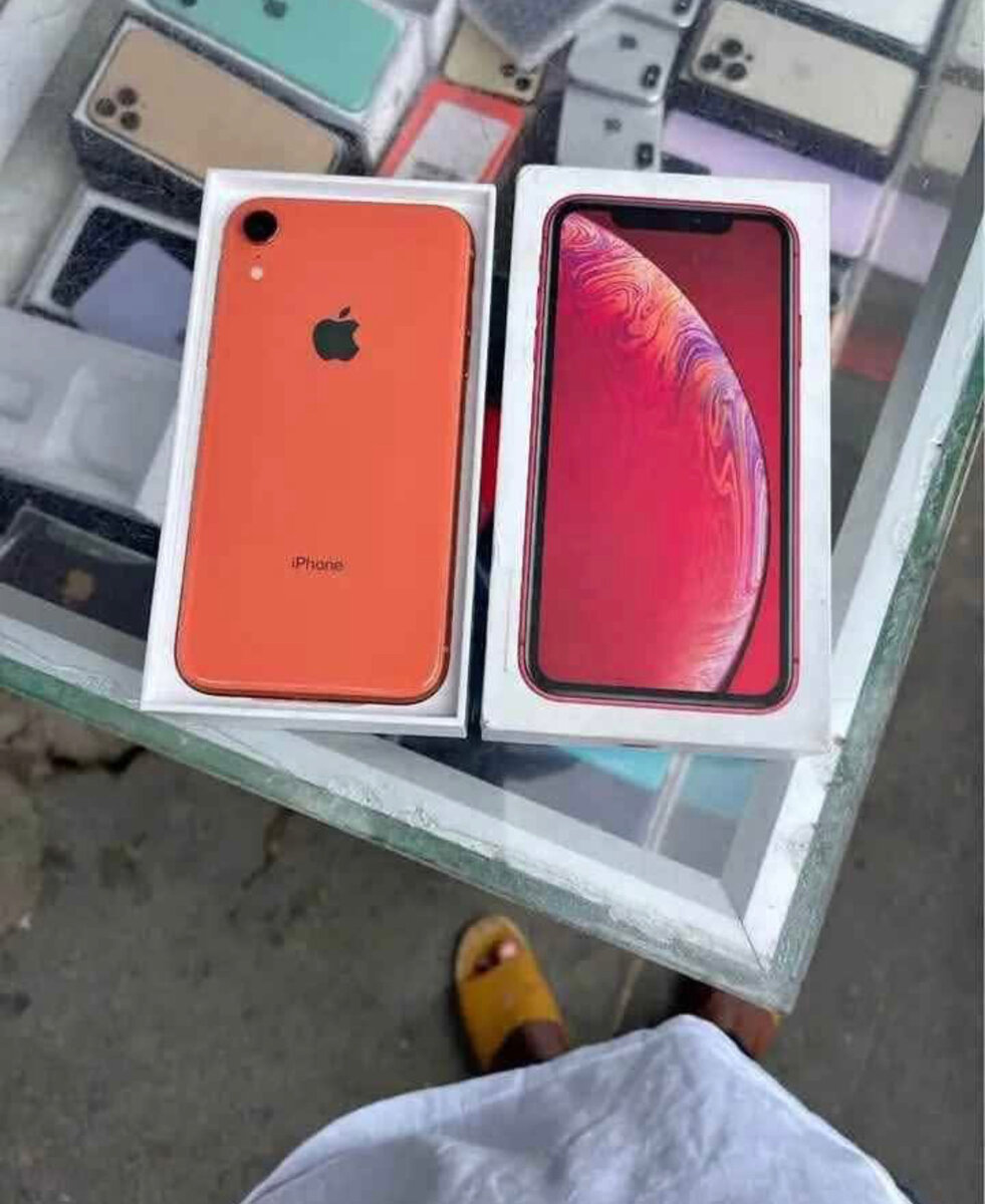 iPhone XR 64GB Corail