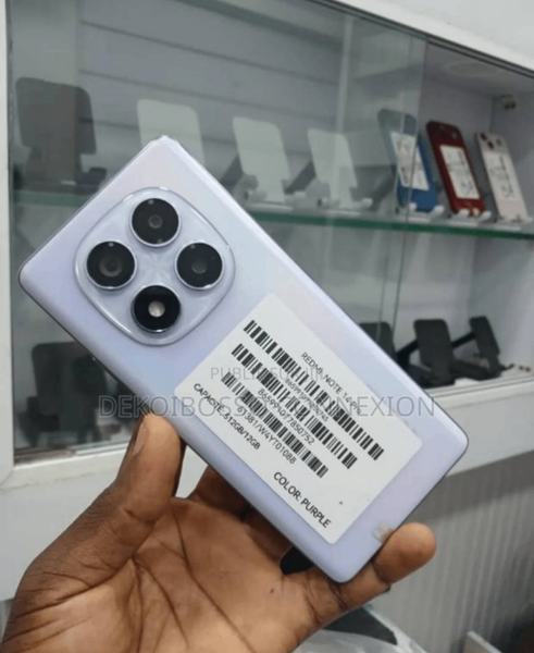 Smartphone avec triple caméra