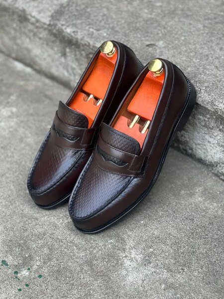 Mocassins en cuir marron