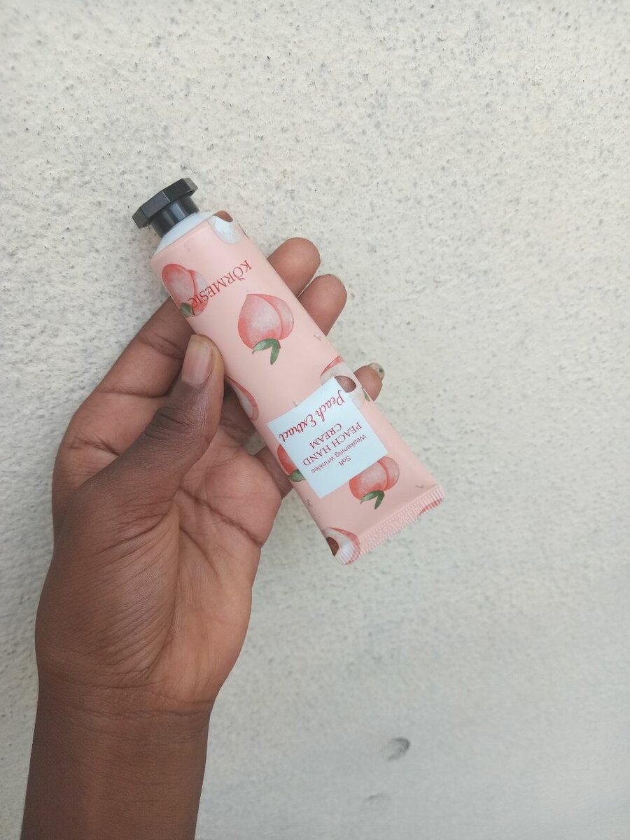 Crème mains pêche nourrissante