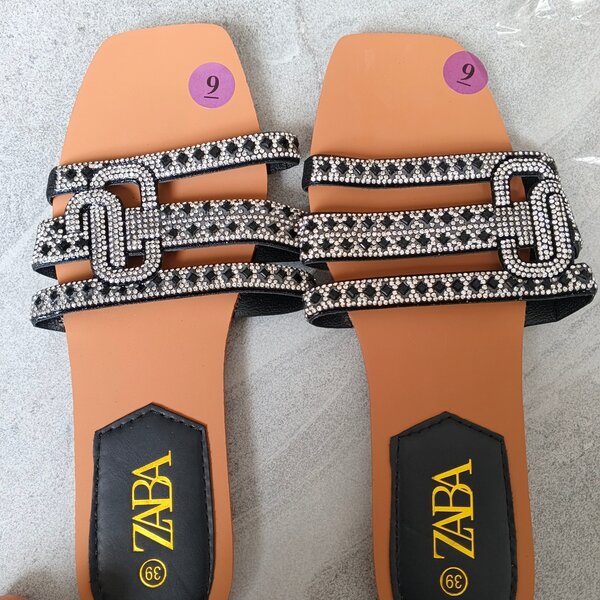 Sandales élégantes strass