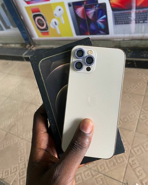 IPhone 12 Pro 256 Go