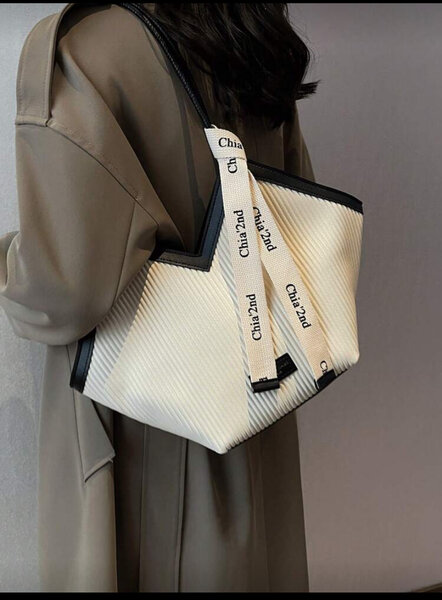 Sac à main moderne élégant