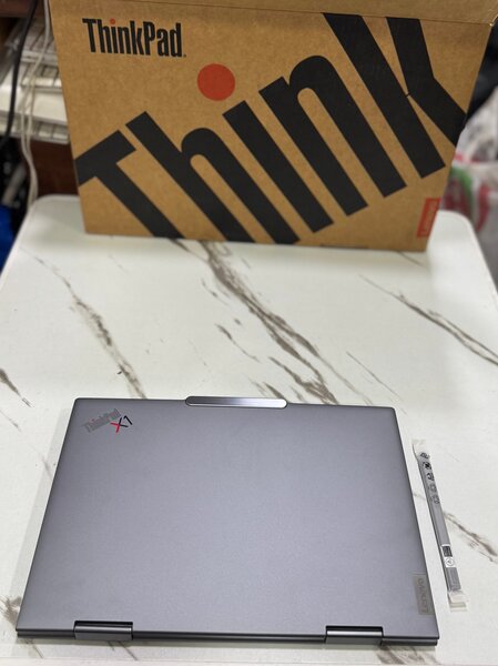 Lenovo ThinkPad X1 ultra 7