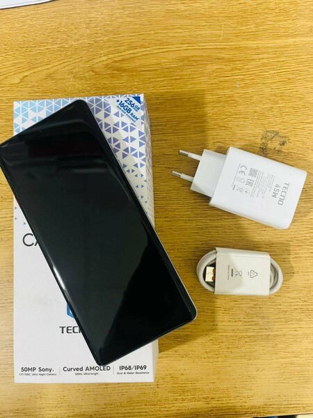 Tecno Camon 40 Pro Smartphone