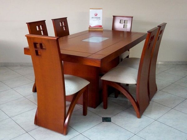 Ensemble table et chaises bois