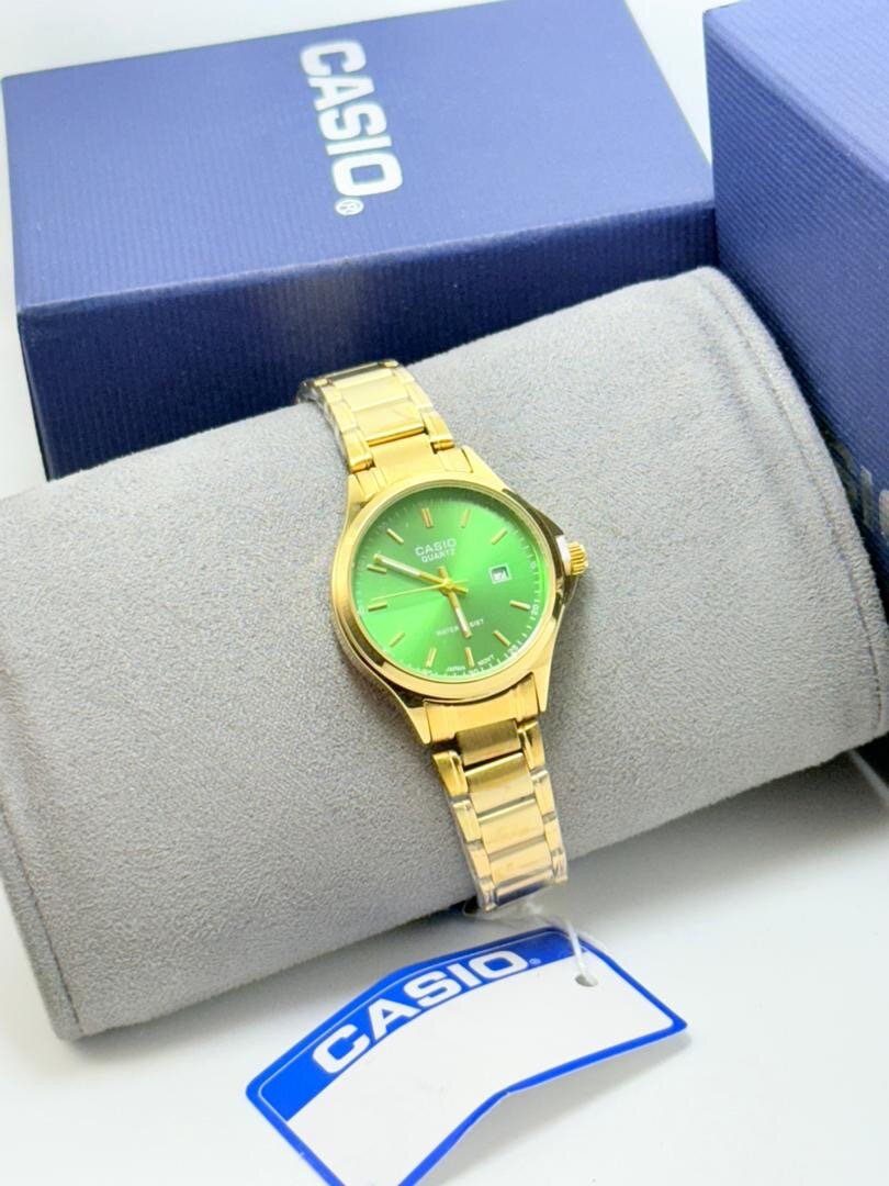 Montre Casio Luxe Dorée