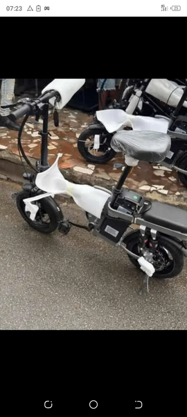 Vélo électrique pliant urbain