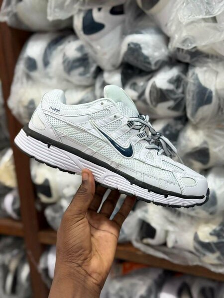 Nike p-6000