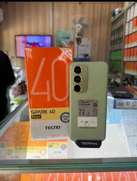 Tecno Spark 40 Pro
