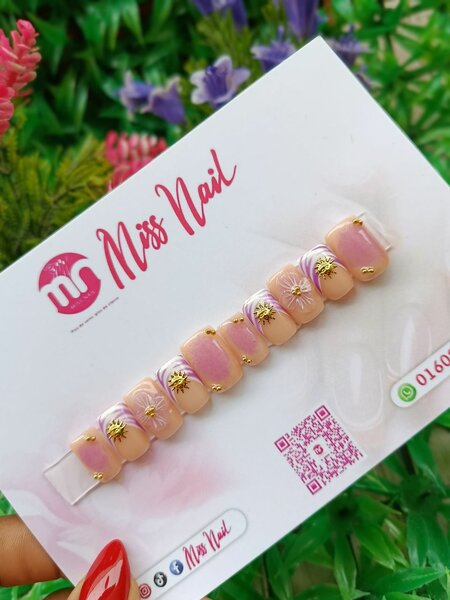 Autocollants Ongles Miss Nail