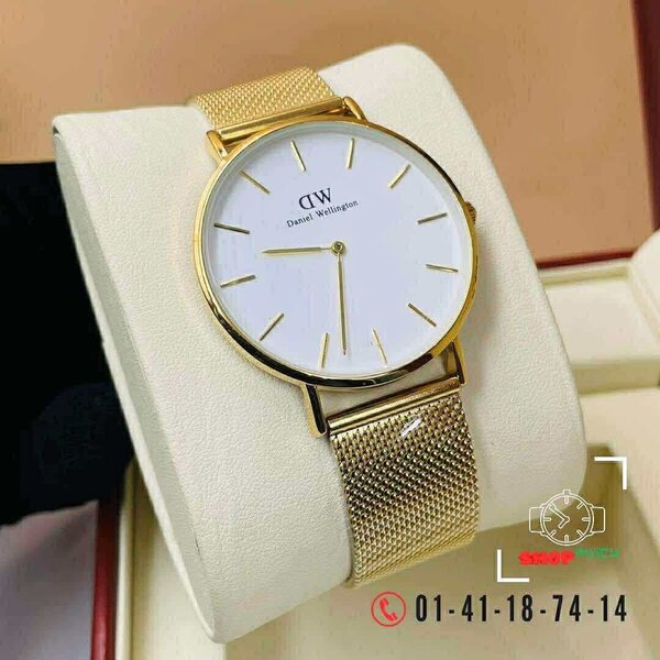 Montre Dorée Minimaliste