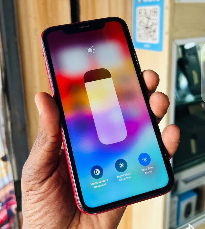 iPhone XR Rouge Éclatant