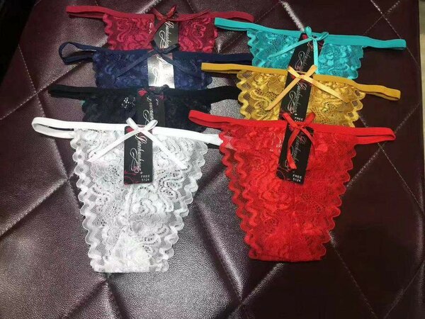 Strings en dentelle sexy