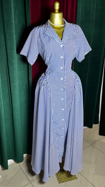 Robe élégante à rayures