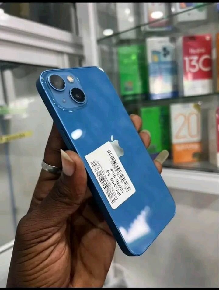 iPhone 13 Bleu 128Go Neuf