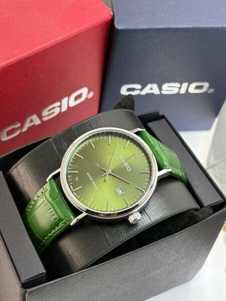 Montres élégantes Casio