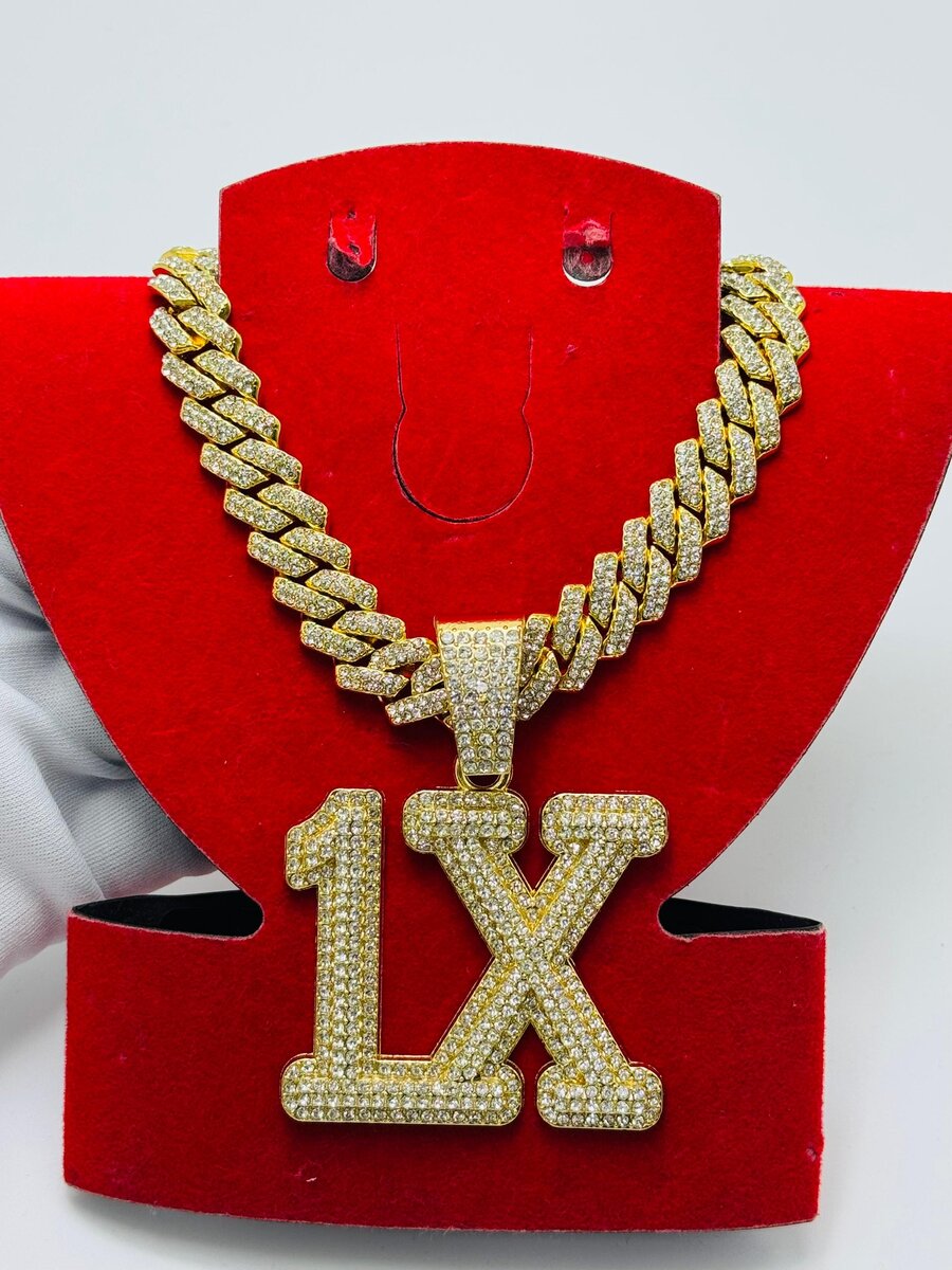 Collier pendentif zircon brillant