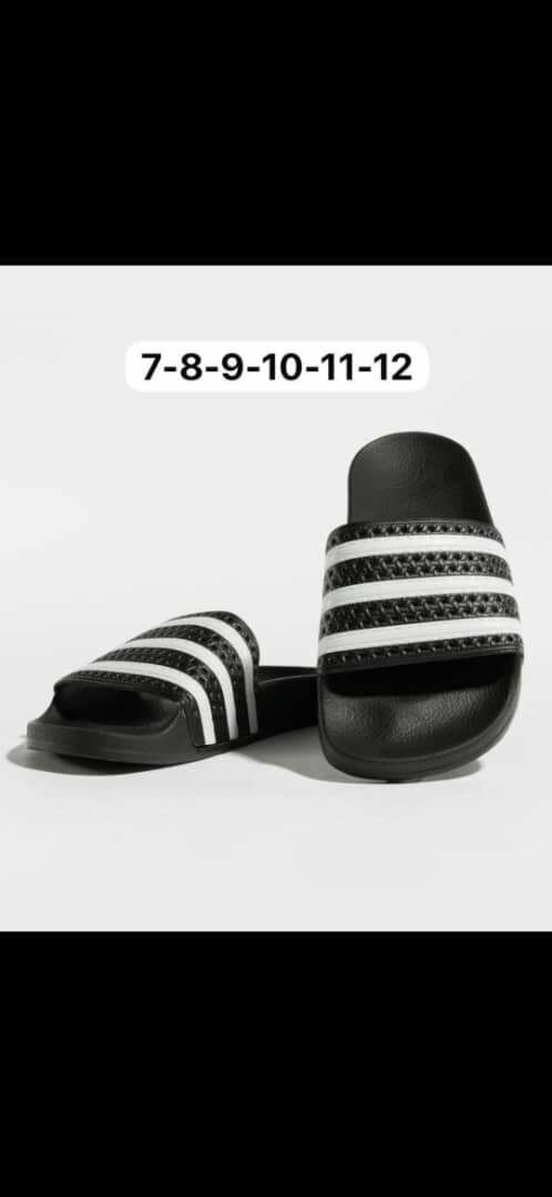 Claquettes confortables unisexes