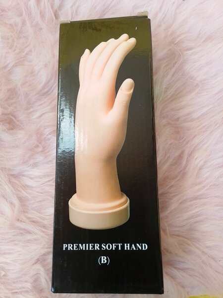 Main en Silicone pour début