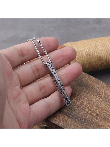 Collier pendentif élégant