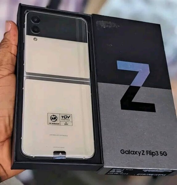 Samsung Galaxy Z Flip3 5G