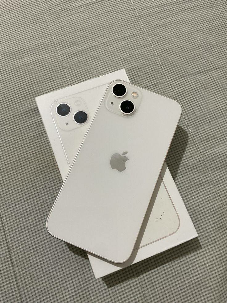 iPhone 14 blanc 128 Go