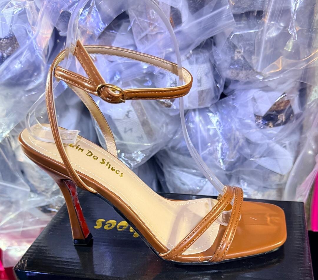 Sandales à talon chic